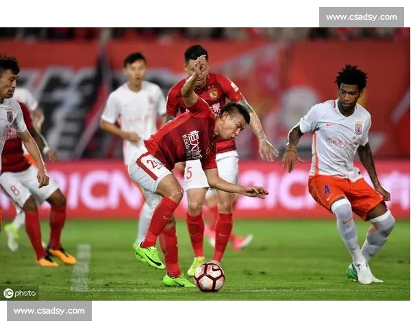 2013中超巅峰对决广州恒大与山东鲁能经典较量回顾与战术解析 2013中超巅峰对决广州恒大与山东鲁能经典较量回顾与战术解析