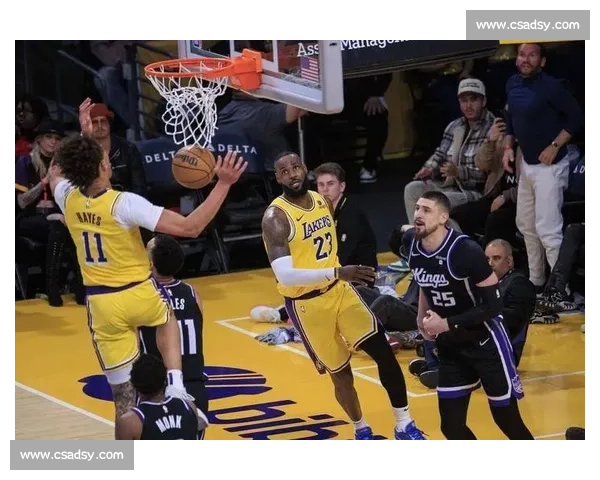NBA总决赛G4湖人对阵热火鏖战升级关键之夜胜负天平再度摇摆